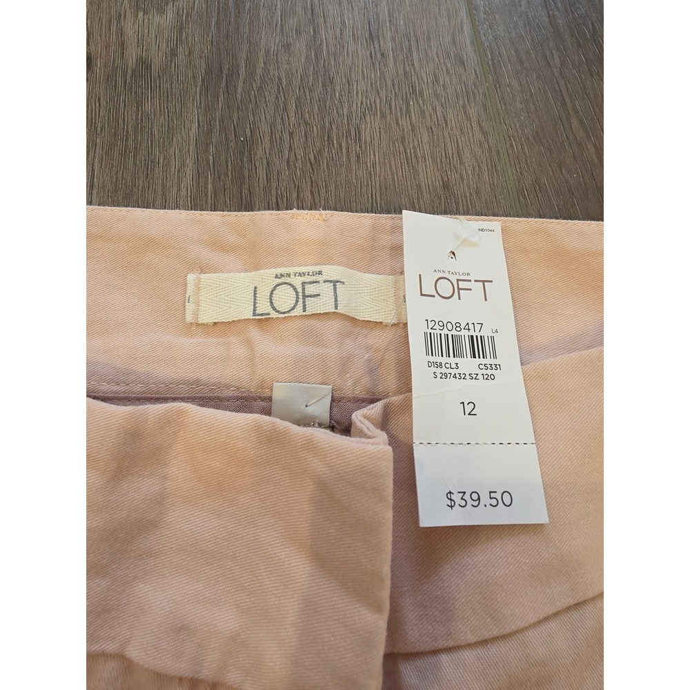 NWT Ann Taylor LOFT Women's Size 12 Light Pink Chino 4" Inseam Shorts - Picture 2 of 4